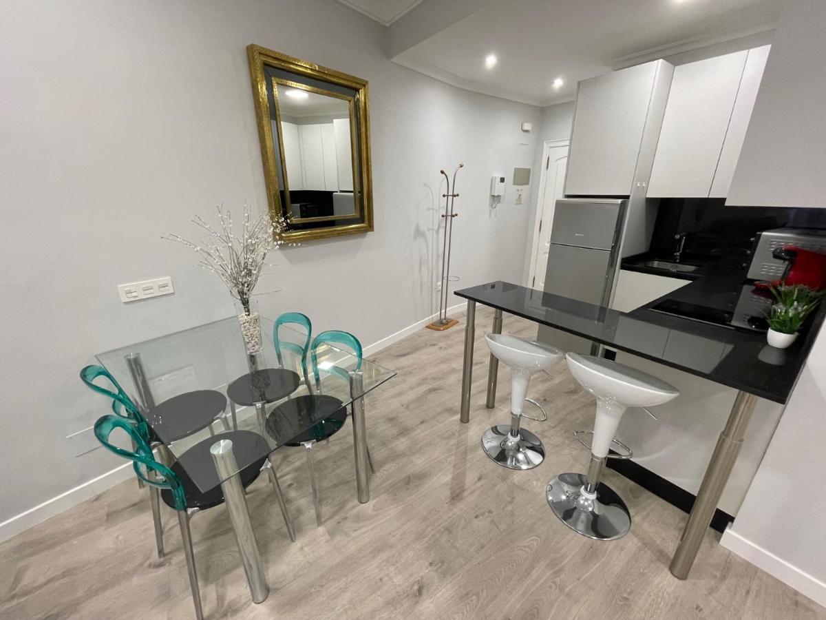 Brocense Centro 2 Habitaciones سلامنكا المظهر الخارجي الصورة