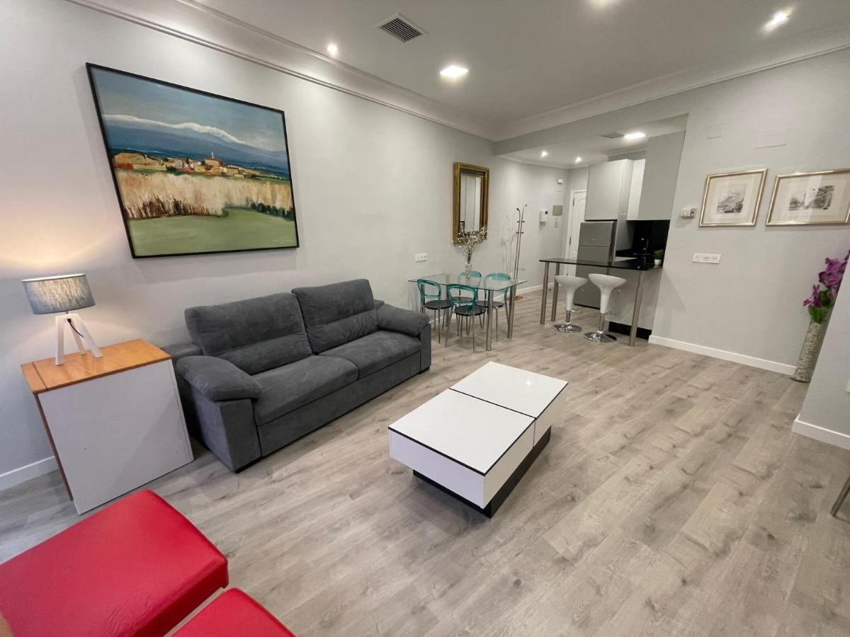 Brocense Centro 2 Habitaciones سلامنكا المظهر الخارجي الصورة