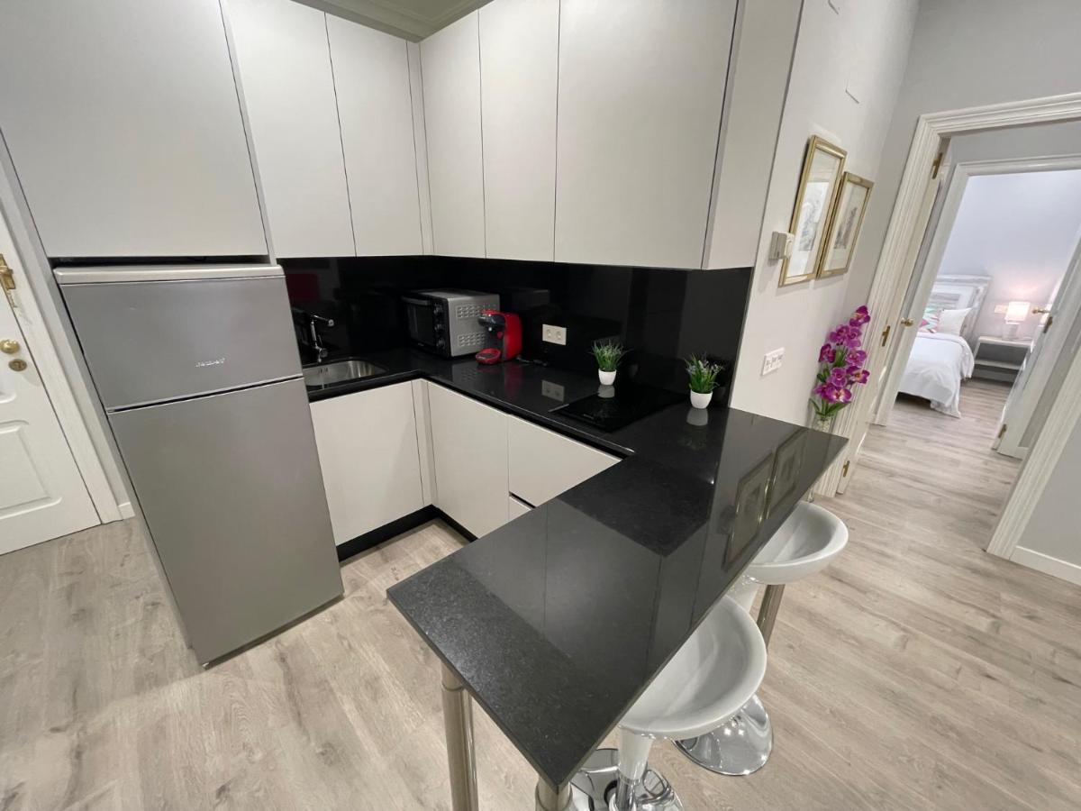 Brocense Centro 2 Habitaciones سلامنكا المظهر الخارجي الصورة
